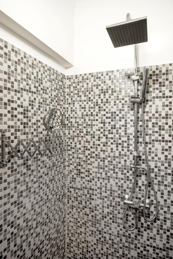 Charming Downtown Hideaway Steps From New York Cafe! Apartment Budapest Exterior photo